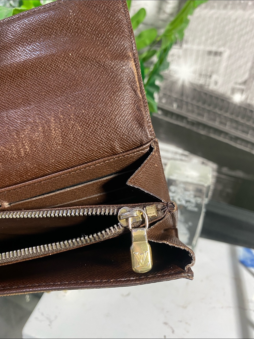 Authentic Louis Vuitton Damier Long Sarah Wallet - Picture 13 of 16